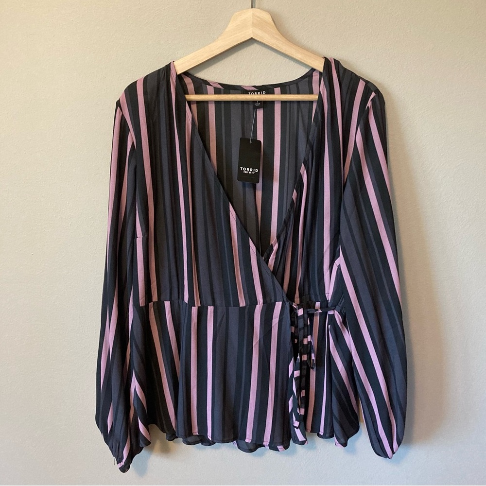 NWT Torrid Faux Wrap Blouse 1X